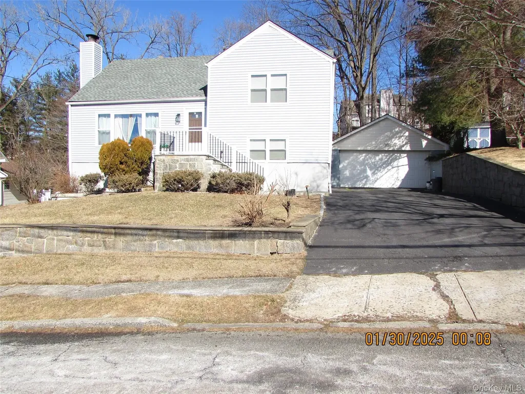 156 Candlewood Drive Yonkers NY 10710