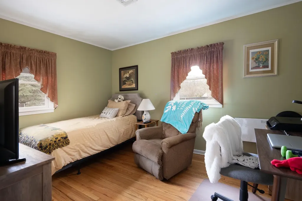 600 Barton Avenue East Patchogue NY 11772