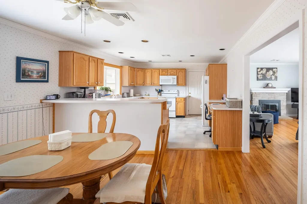 600 Barton Avenue East Patchogue NY 11772