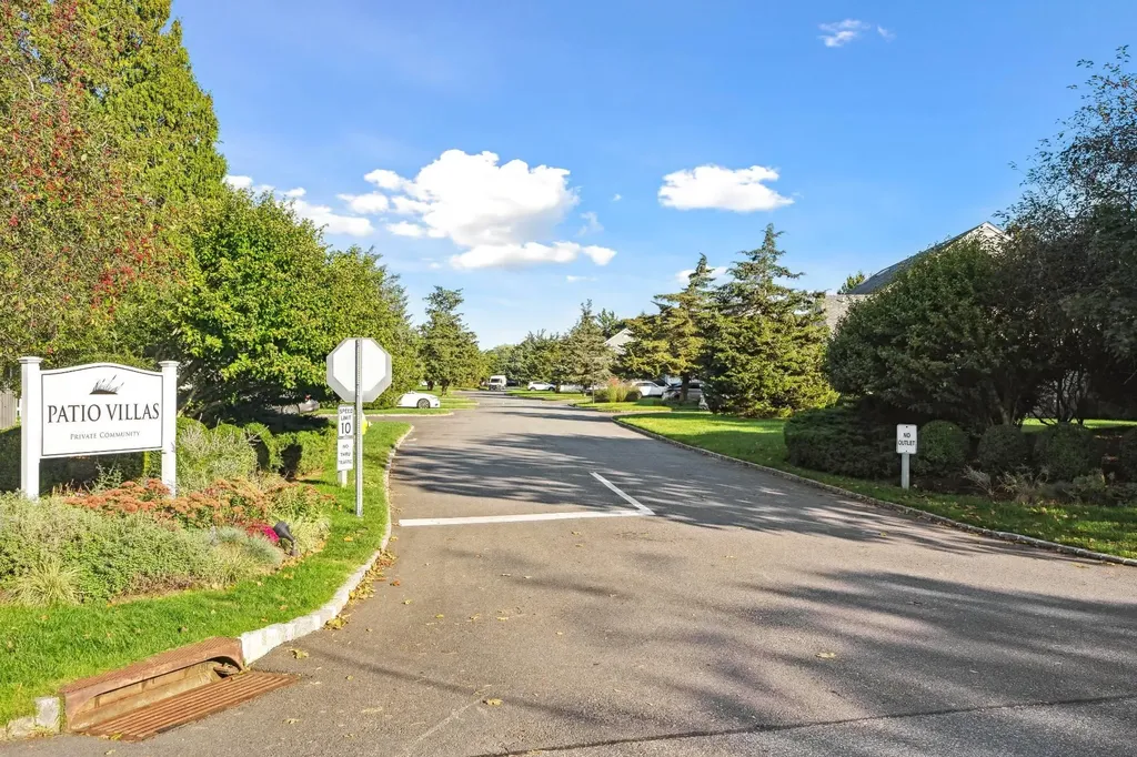 8 Brittany Lane Westhampton Beach NY 11978