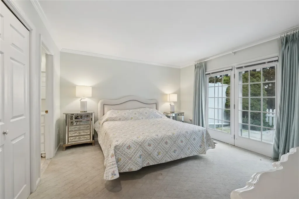 8 Brittany Lane Westhampton Beach NY 11978
