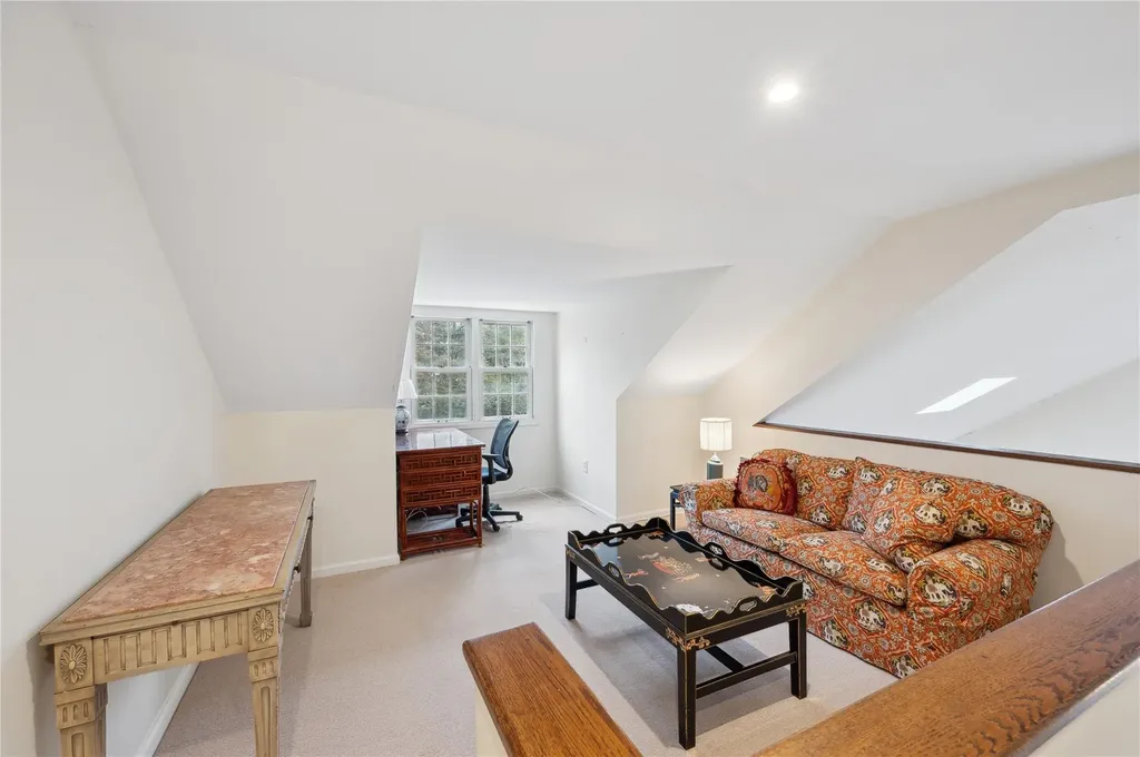8 Brittany Lane Westhampton Beach NY 11978
