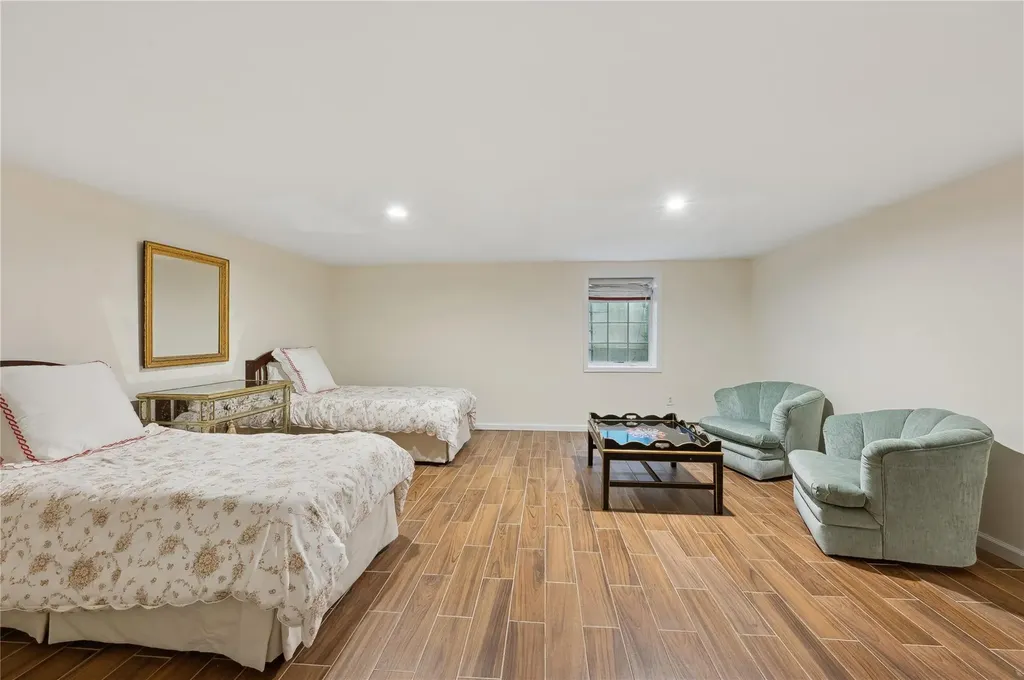 8 Brittany Lane Westhampton Beach NY 11978