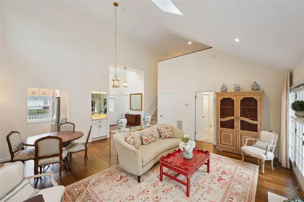 8 Brittany Lane Westhampton Beach NY 11978