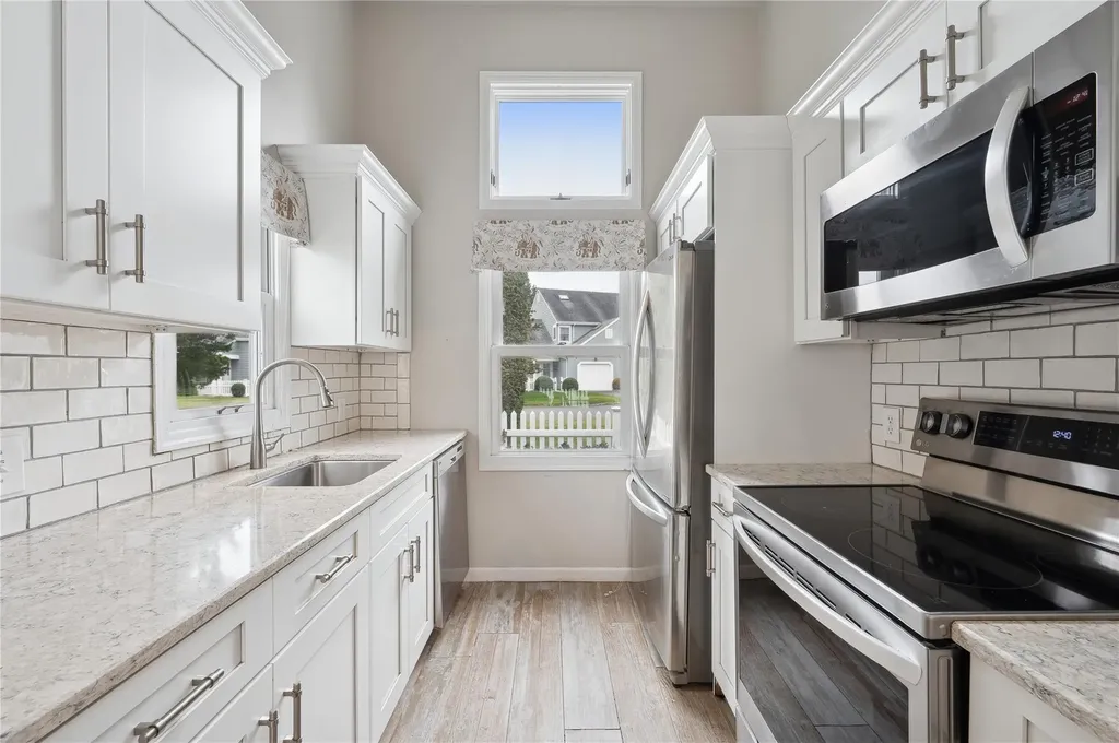 8 Brittany Lane Westhampton Beach NY 11978