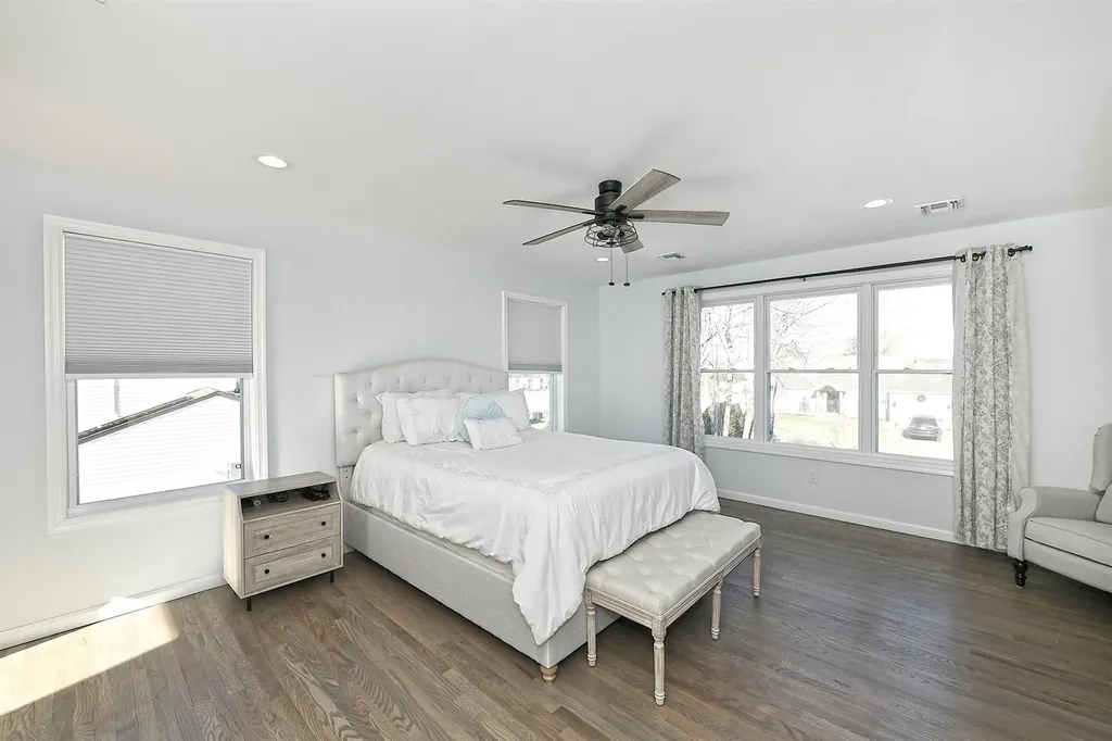 64 Walter Court Commack NY 11725
