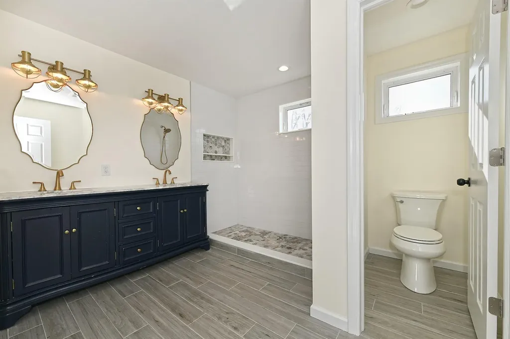 64 Walter Court Commack NY 11725