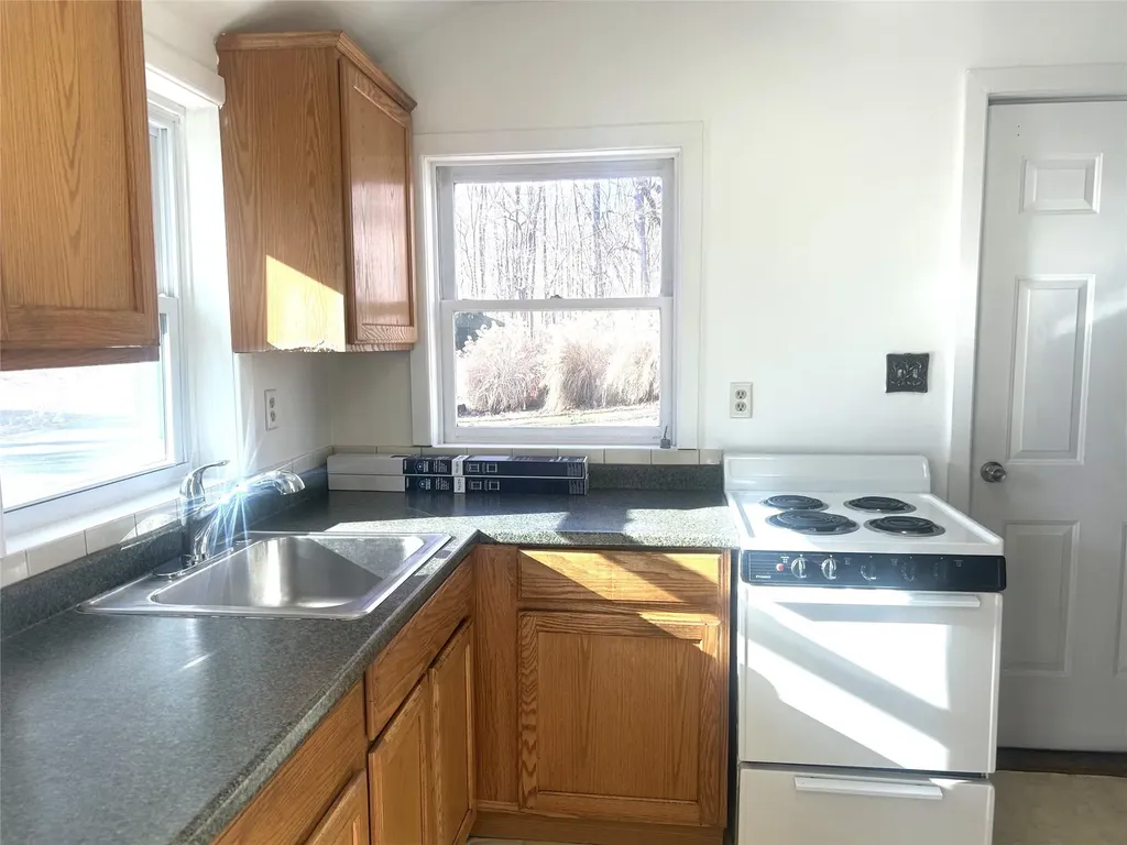 73 Myrtle Avenue Mahopac NY 10541
