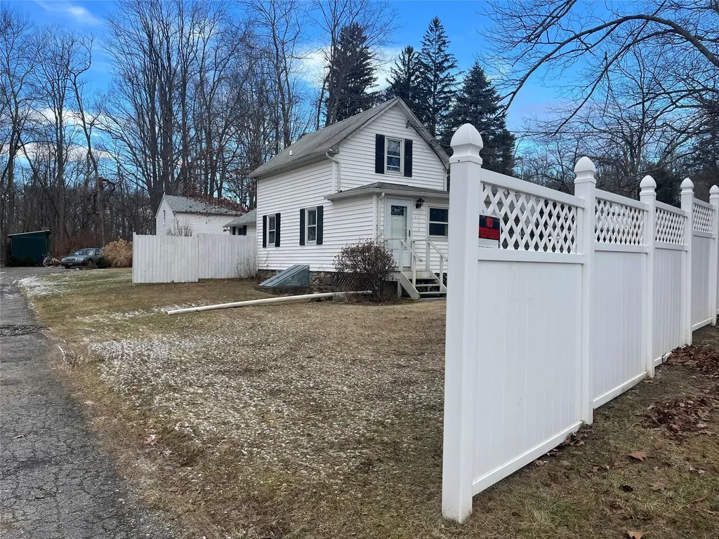 73 Myrtle Avenue Mahopac NY 10541