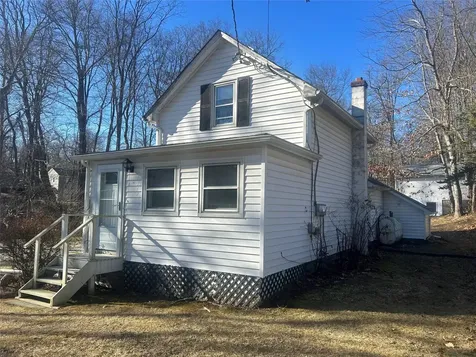 73 Myrtle Avenue Mahopac NY 10541