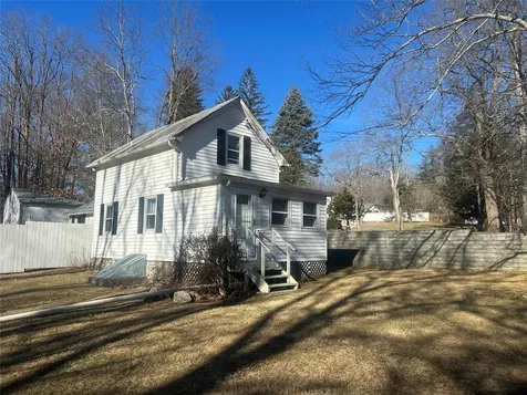 73 Myrtle Avenue Mahopac NY 10541