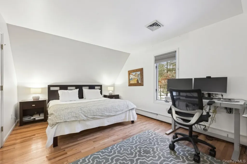 12 Hildreth Road Hampton Bays NY 11946