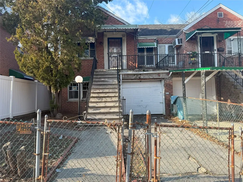 2943 Yates Avenue Bronx NY 10469