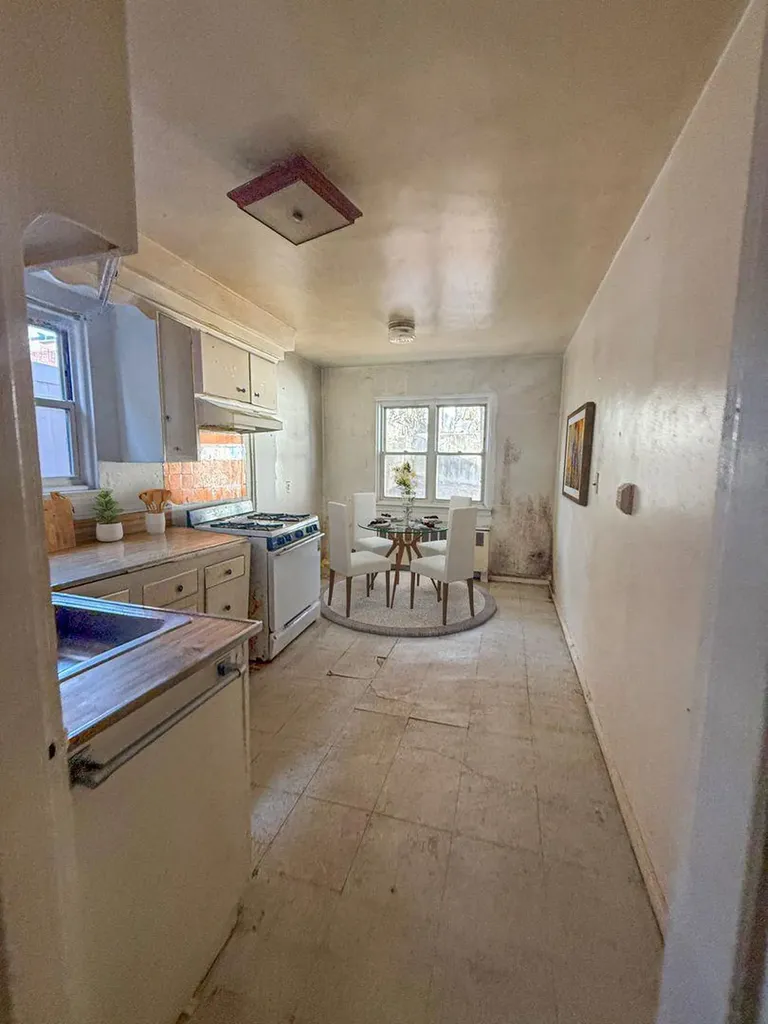 2943 Yates Avenue Bronx NY 10469