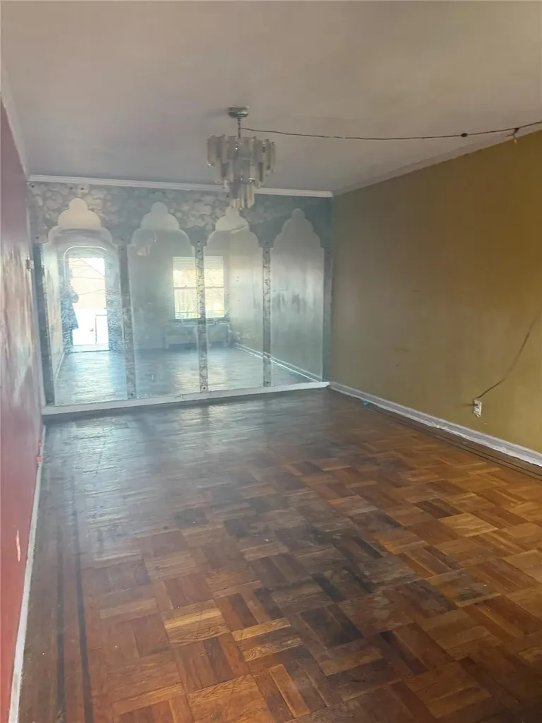 2943 Yates Avenue Bronx NY 10469