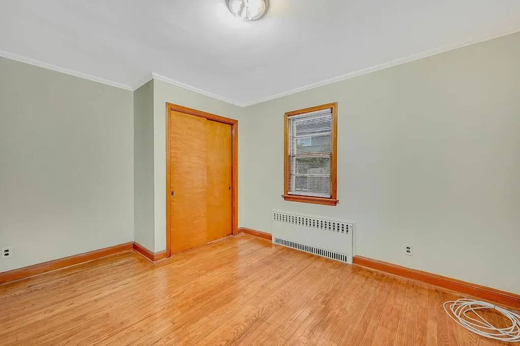49 Meadow Lane Riverhead NY 11901