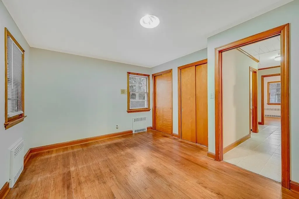 49 Meadow Lane Riverhead NY 11901