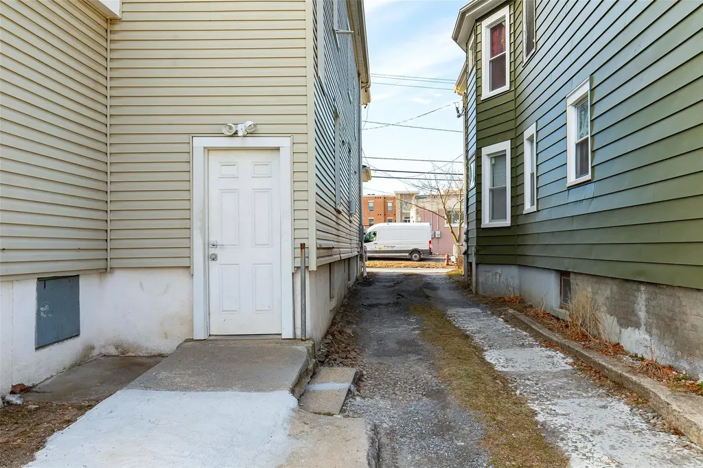 20 N White Street Poughkeepsie NY 12601
