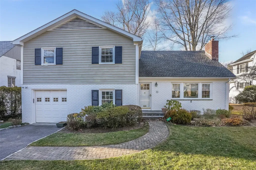 31 Valley Road Scarsdale NY 10583