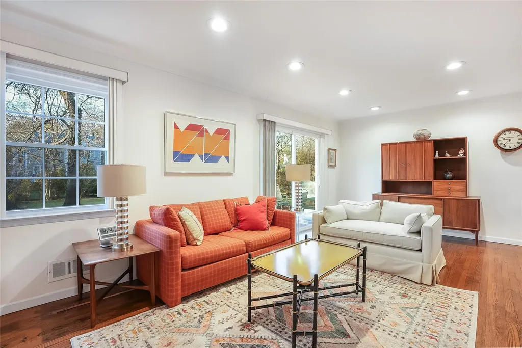 31 Valley Road Scarsdale NY 10583