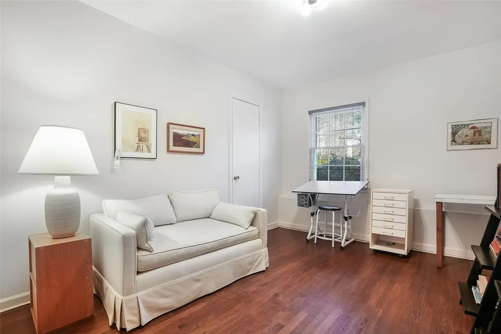 31 Valley Road Scarsdale NY 10583