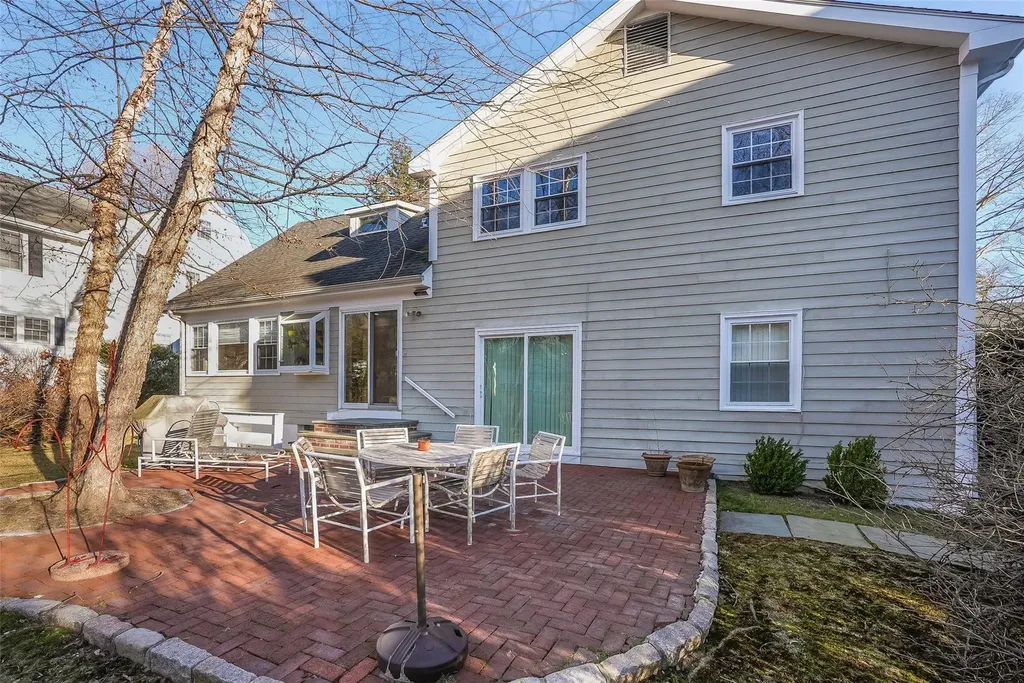 31 Valley Road Scarsdale NY 10583