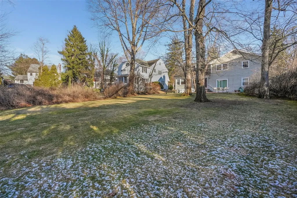 31 Valley Road Scarsdale NY 10583