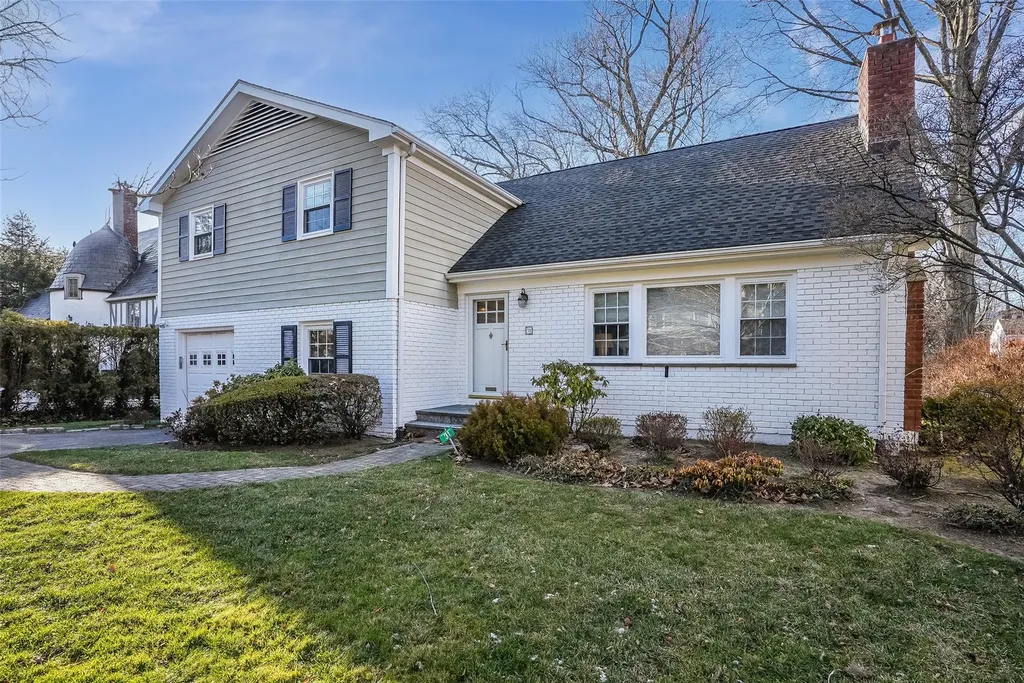 31 Valley Road Scarsdale NY 10583