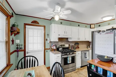 8 Enness Avenue Bethpage NY 11714