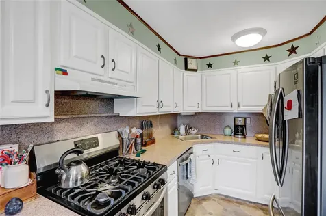 8 Enness Avenue Bethpage NY 11714