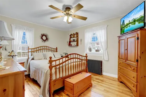 8 Enness Avenue Bethpage NY 11714