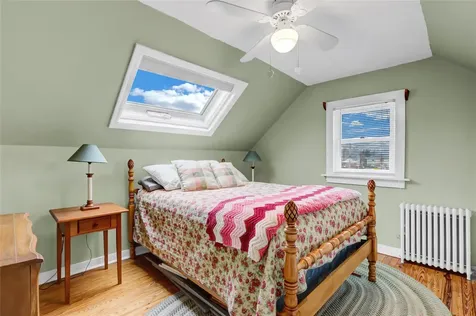 8 Enness Avenue Bethpage NY 11714