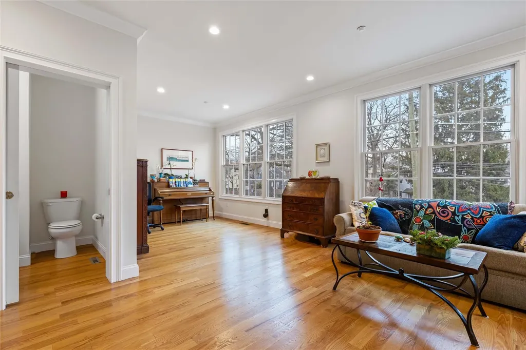 185 Lincoln Avenue Pelham NY 10803