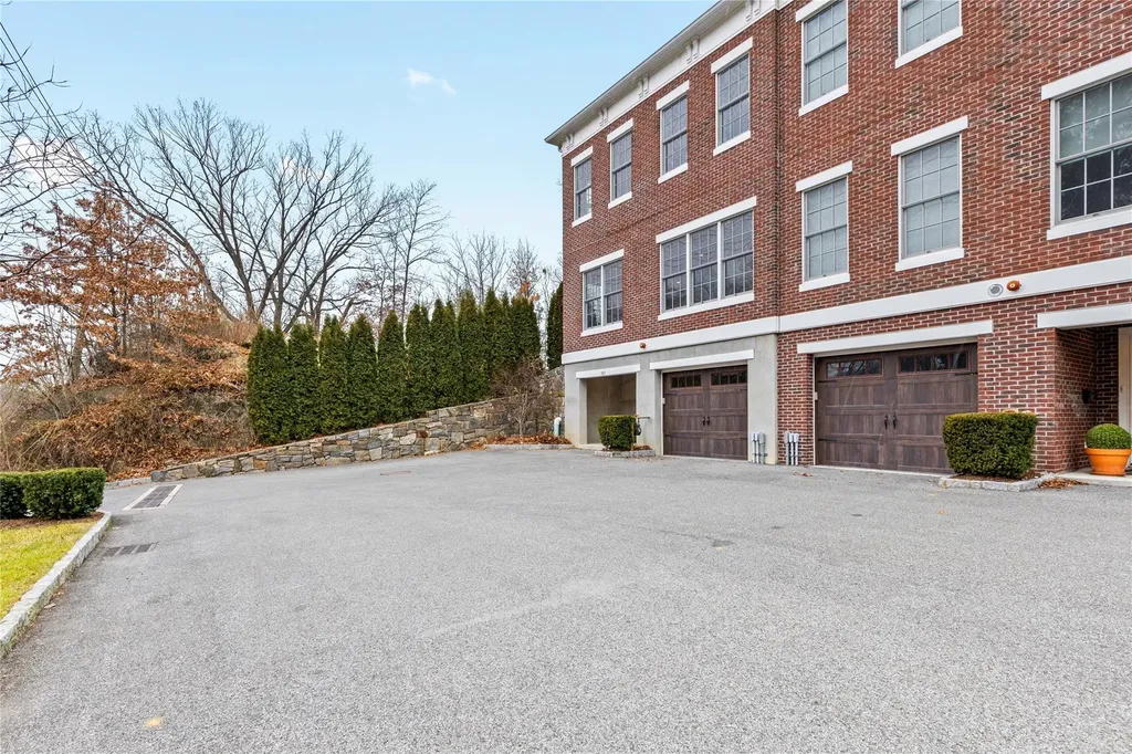 185 Lincoln Avenue Pelham NY 10803