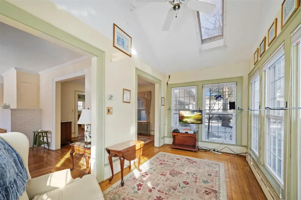 79 Elliott Place Freeport NY 11520