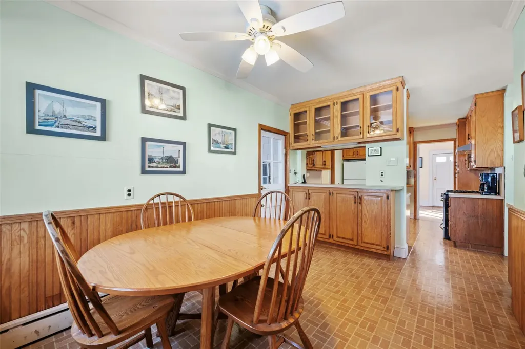 79 Elliott Place Freeport NY 11520