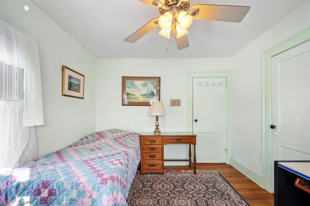 79 Elliott Place Freeport NY 11520
