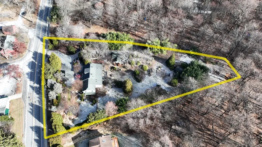 836 Chestnut Ridge Road Spring Valley NY 10977