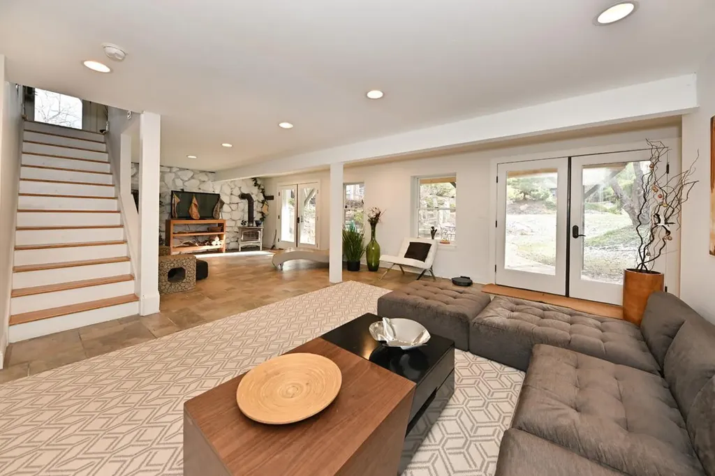 836 Chestnut Ridge Road Spring Valley NY 10977