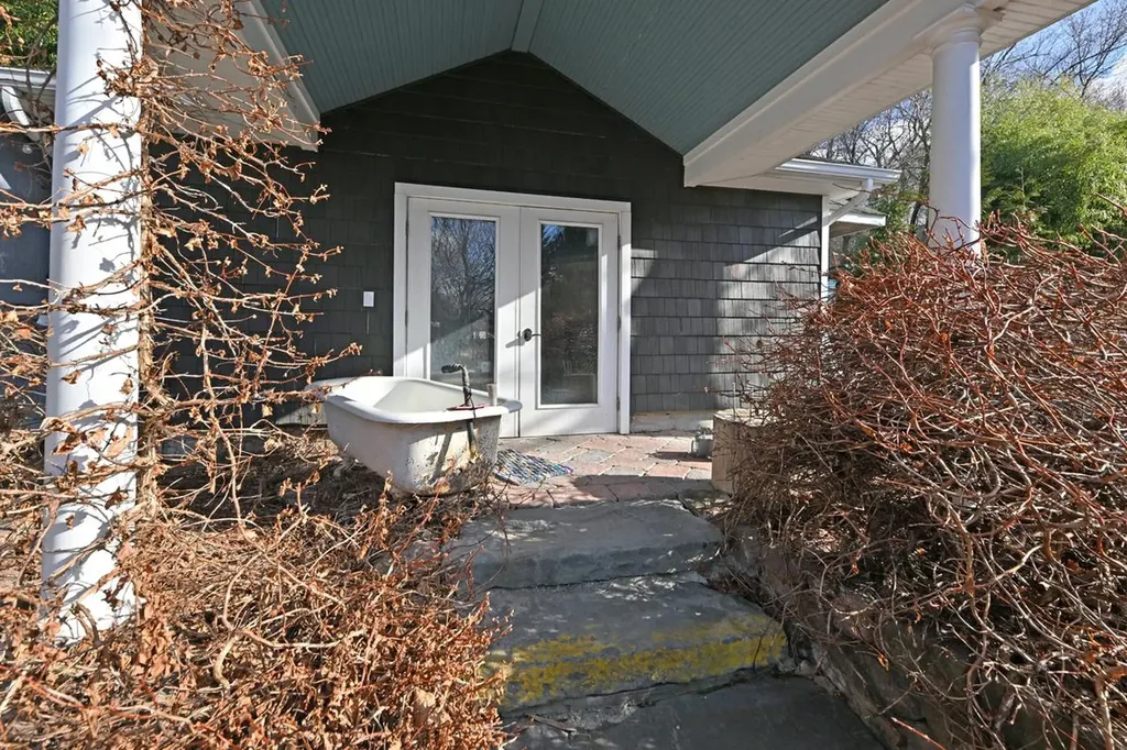 836 Chestnut Ridge Road Spring Valley NY 10977