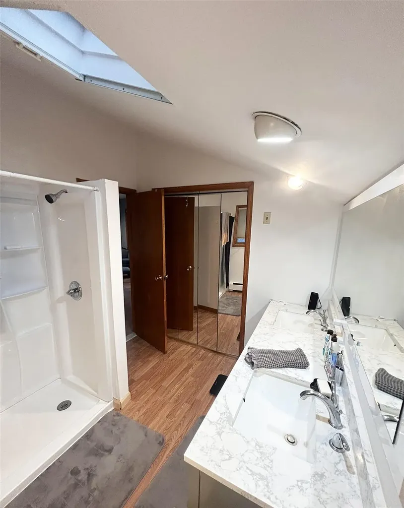 82 Ketewamoke Avenue Babylon NY 11702