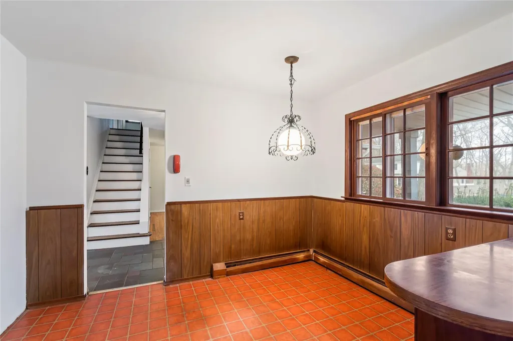 6 Hendrie Lane Greenlawn NY 11740