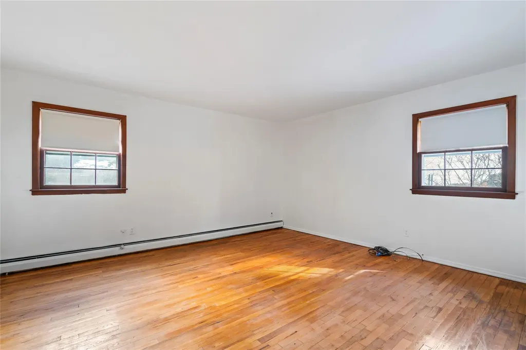 6 Hendrie Lane Greenlawn NY 11740