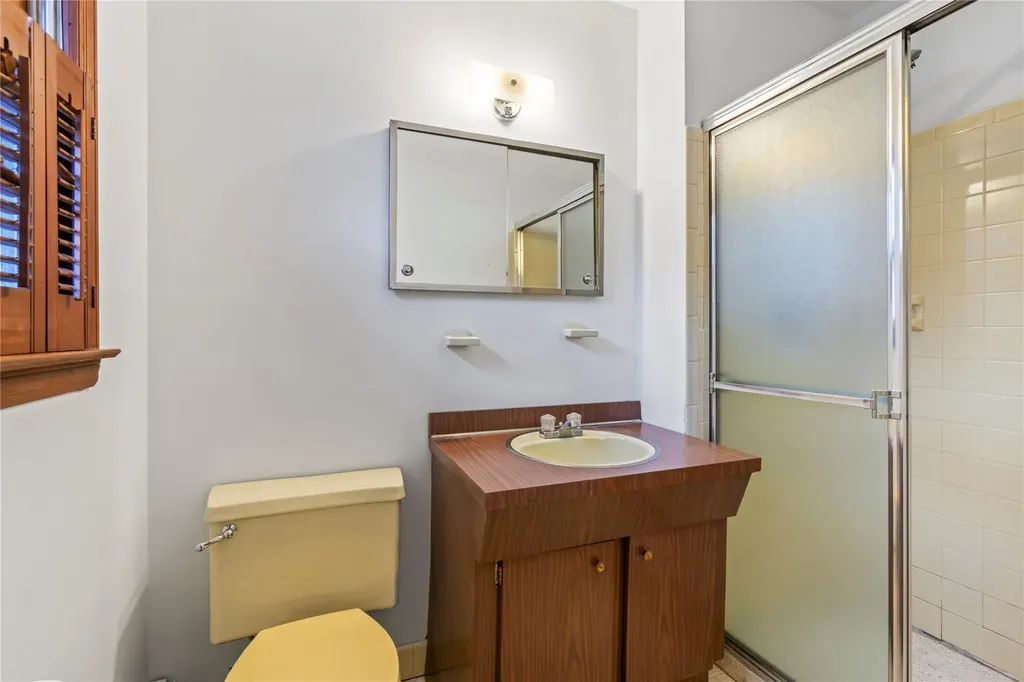 6 Hendrie Lane Greenlawn NY 11740