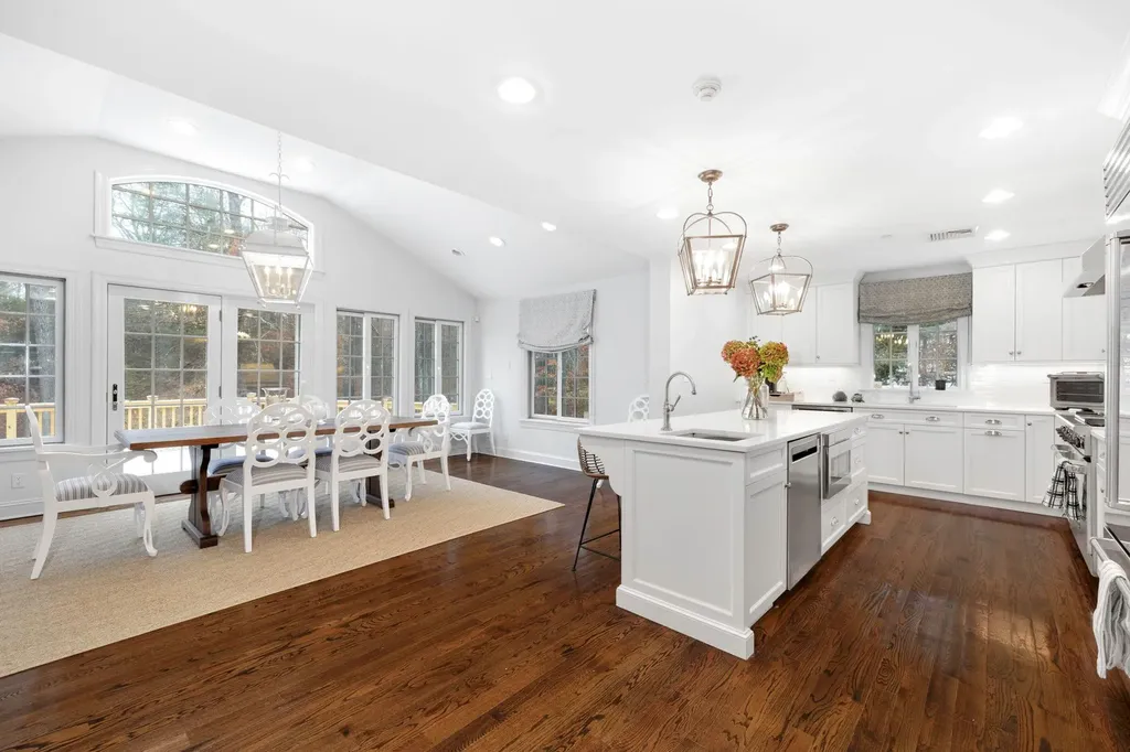 22 Valley Lane Chappaqua NY 10514