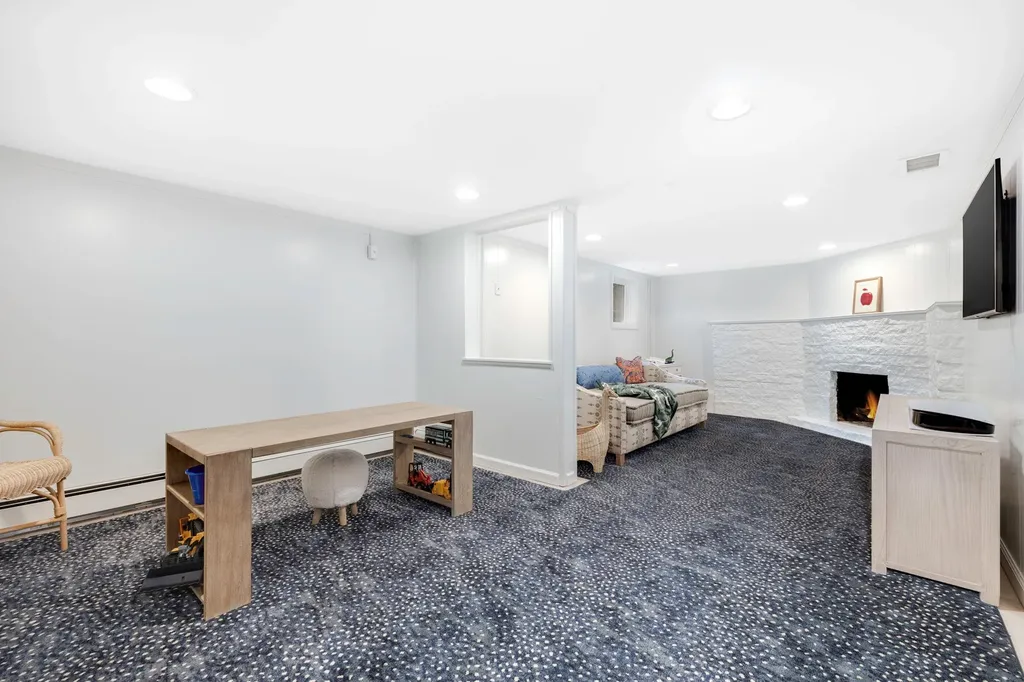 22 Valley Lane Chappaqua NY 10514
