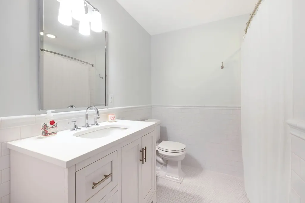 22 Valley Lane Chappaqua NY 10514