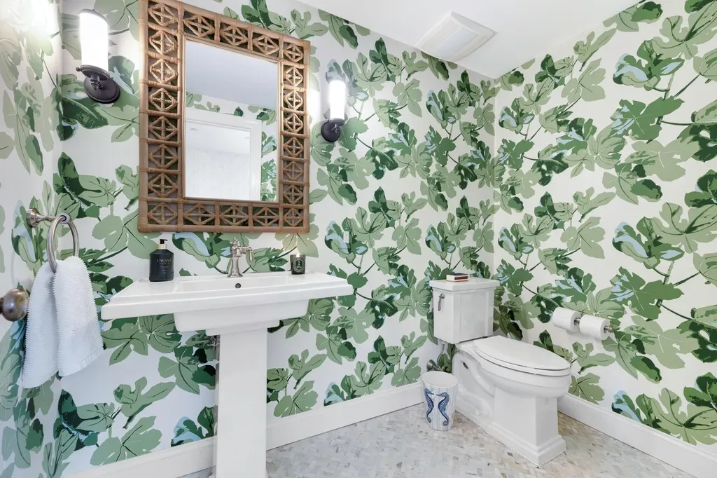 22 Valley Lane Chappaqua NY 10514