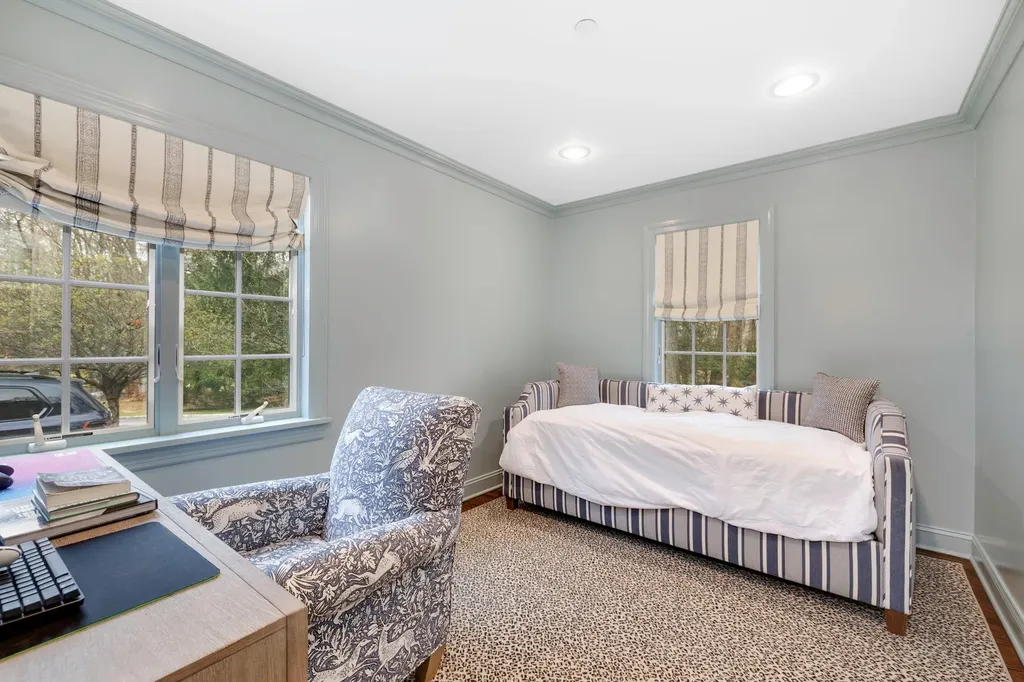 22 Valley Lane Chappaqua NY 10514