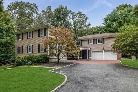 22 Valley Lane Chappaqua NY 10514